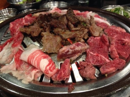 韩国美食烤牛肉