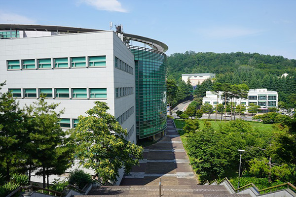 浦项科技大学