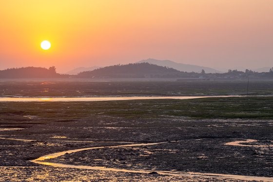 务安夕阳路兜风